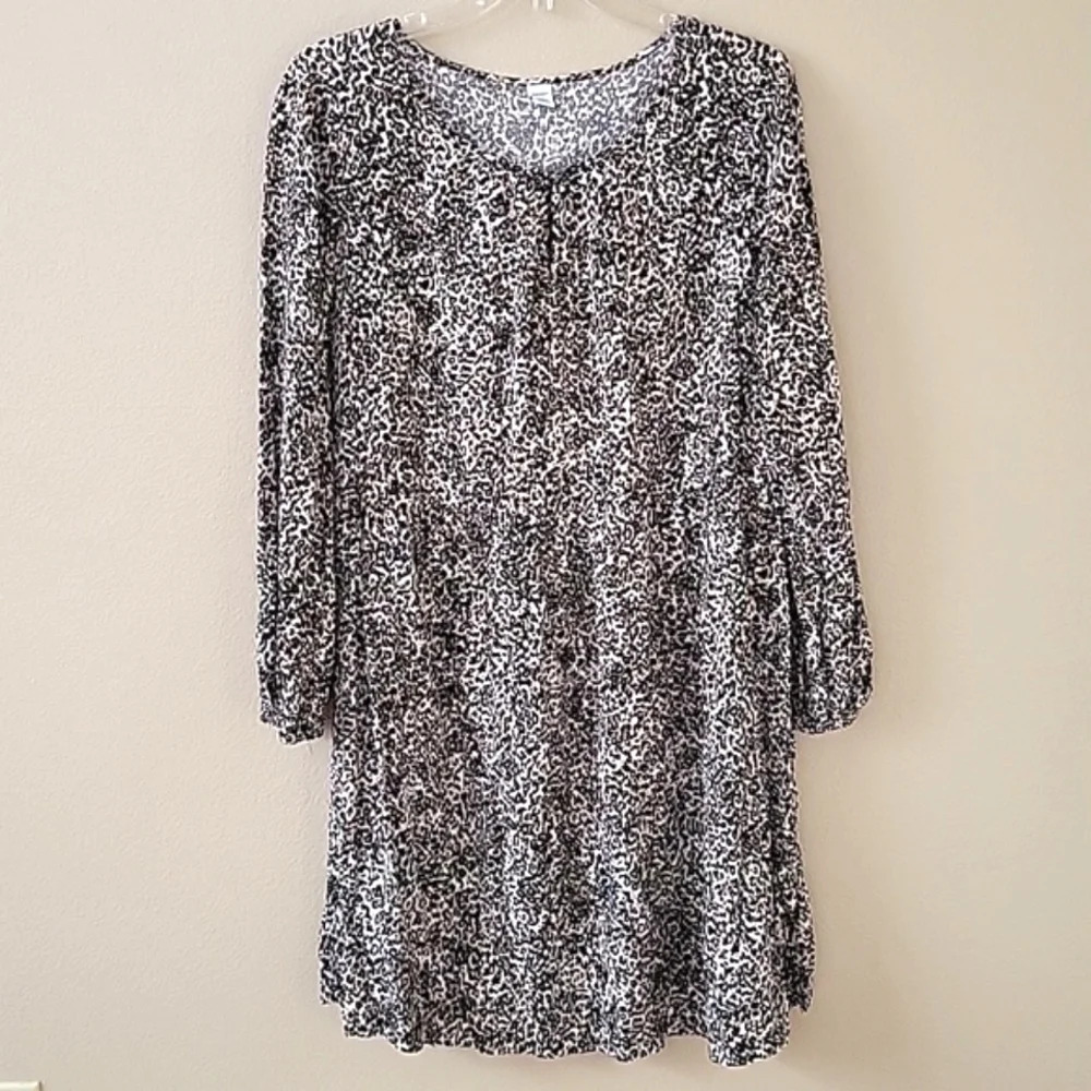 Old Navy Brown Leopard Print Long Sleeve Dress - Size Medium